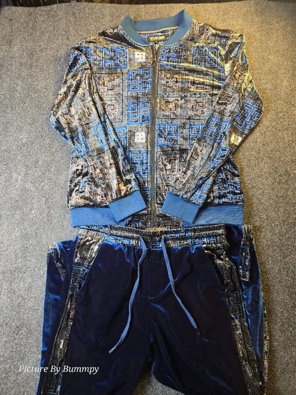 Stacy Adams velour track jacket